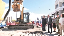 EL GOBERNADOR ALFONSO DURAZO  Supervisa obras en la Serdán