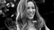 Con indirecta para Piqué y gratitud para España, Shakira se va de Barcelona