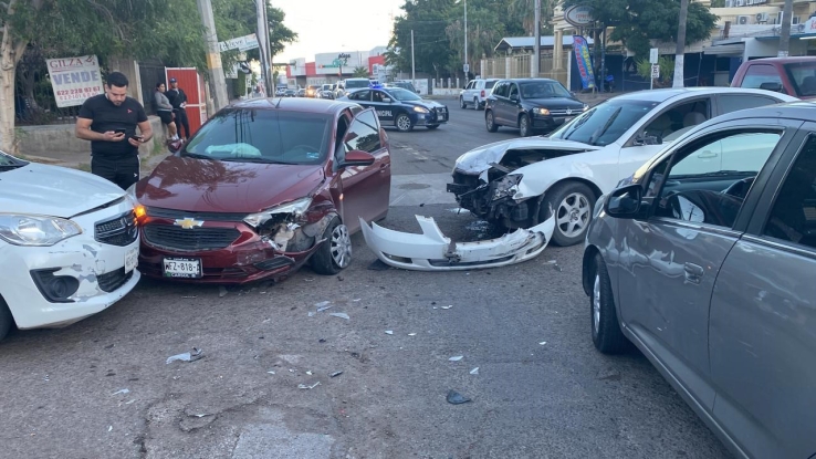 Resultan madre e hijo lesionados