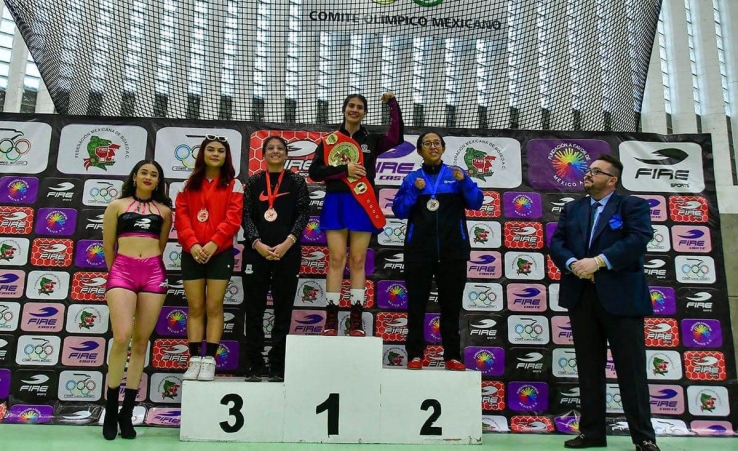BOXEADORA EMPALMENSE  Gana campeona nacional de Box