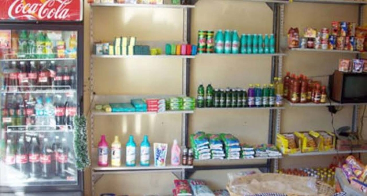 Provocan daños en tienda de abarrotes