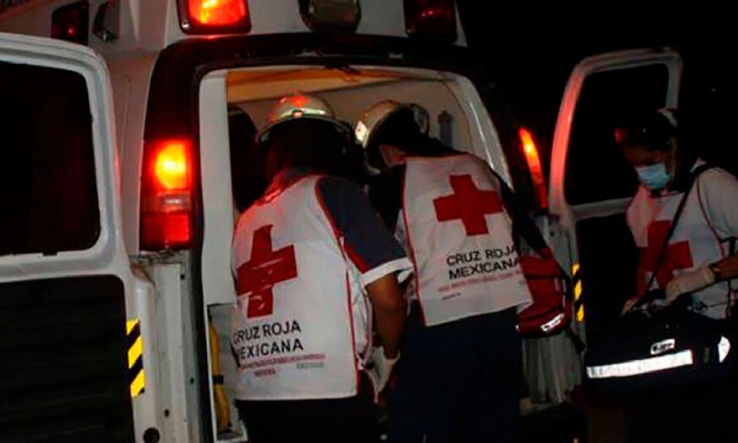 Resulta lesionado en volcadura