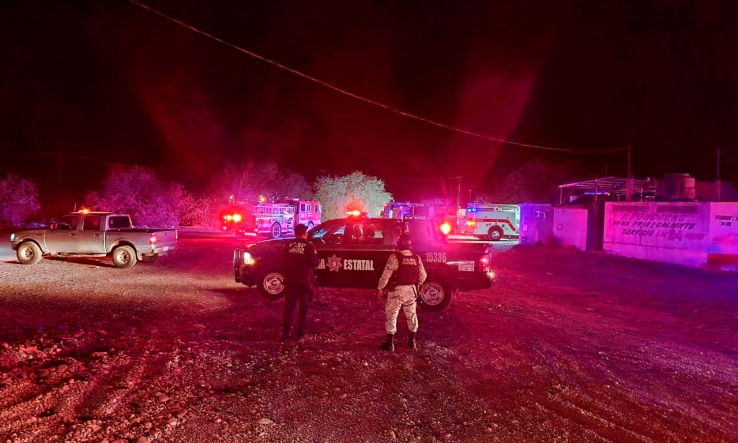 AL NORTE DE GUAYMAS  Afecta incendio restaurante, casa y cinco automóviles