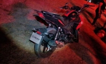 Se lesiona al caer de motocicleta