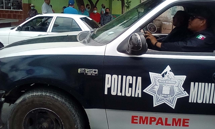 POR LESIONES  Reporta joven a cholos