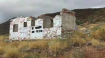 EN LAS BATUECAS Abandona vehículo siniestrado después de chocar