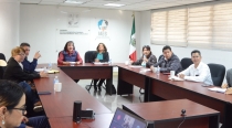 Autoridades estatales, federales y municipales Buscan prevenir ataques de tiburones