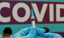 FDA limita uso de vacuna Covid Johnson &amp; Johnson; hay riesgo de coágulos
