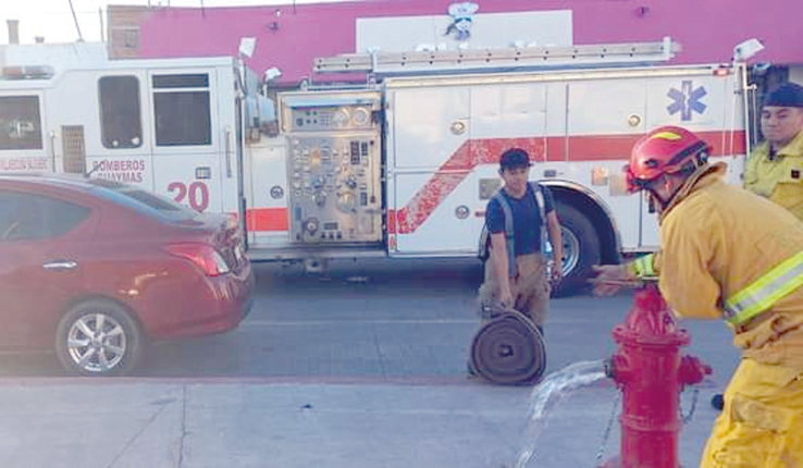 Se registran tres incendios de maleza