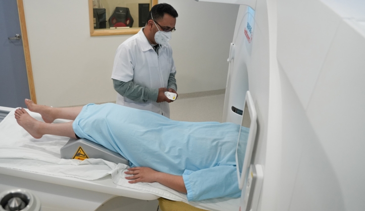 Se cuenta con tres tomógrafos de última generación