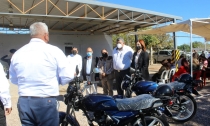 EN SEGURIDAD PÚBLICA  Mejoran equipamiento