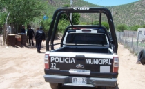 Por no regresar pala y rastrillo lo detienen
