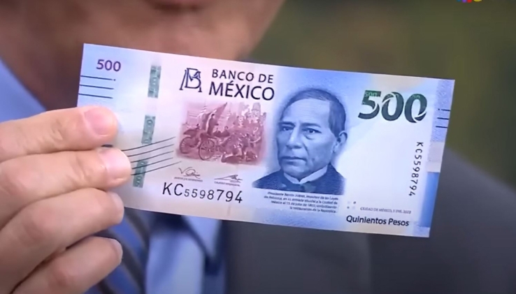 Mujer sorprende a gasolinero con billete falso