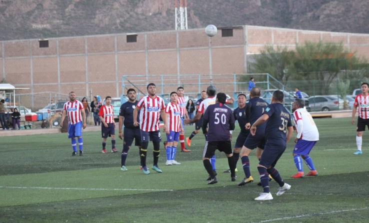 Fátima golea a Barza