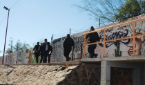 Esposo celoso es buscado por autoridades policiacas