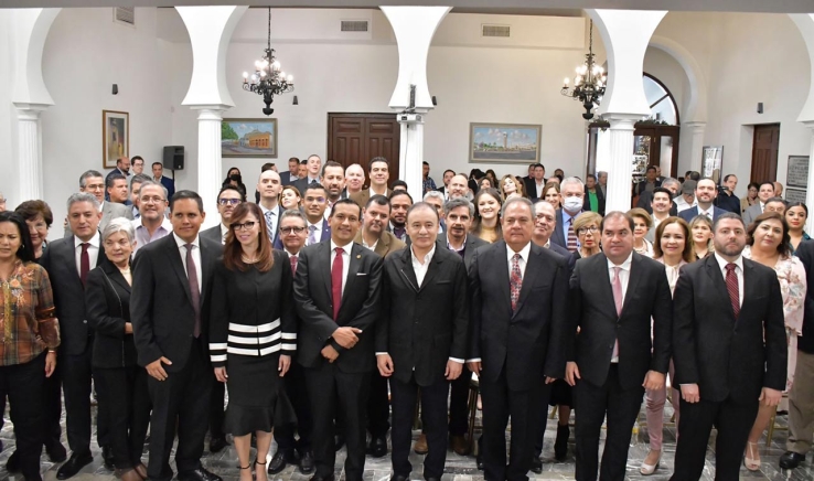 AFIRMA EL GOBERNADOR ALFONSO DURAZO  Inicia nueva época en el notariado sonorense