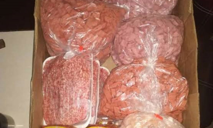    Se roban carnes frías  .