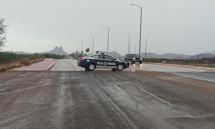 Se sale de camino vehículo en San Carlos