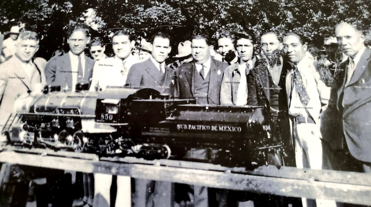 Características de la locomotora de vapor a escala
