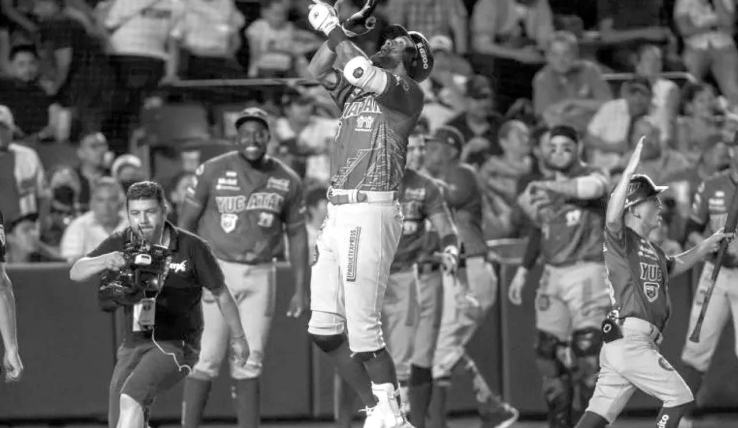Leones de Yucatán se coronan en la Serie del Rey, tras maniatar a Sultanes