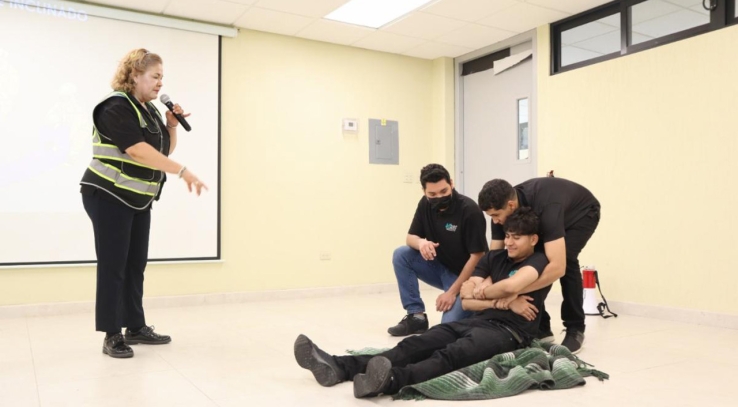 En la Universidad Tecnológica de SLRC Capacitan sobre prevención de riesgos