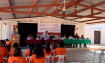 ICATSON  Entrega constancias a reos del Cereso