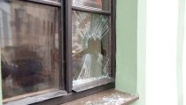 EN COLONIA SAN VICENTE  Provocan daños en vivienda
