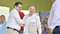 EL GOBERNADOR ALFONSO DURAZO E INFONAVIT  Instalan mesa de atención a mineros de Cananea