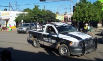 POR TRATAR HUIR  Detienen a dos