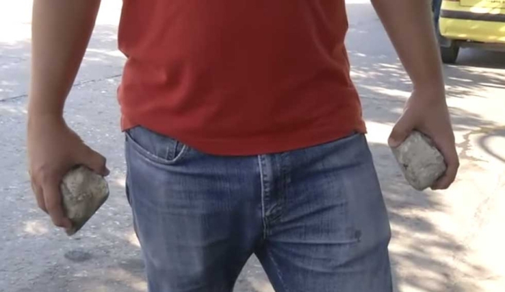 Arrestan a dañista. El joven dañó una vivienda y se le detuvo.