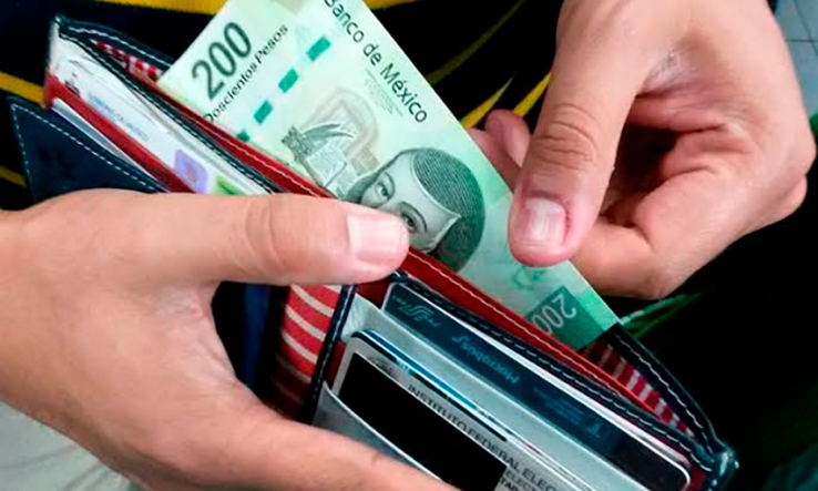 Roban dinero en efectivo
