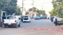 EN GUAYMAS NORTE Acribillan a tres hombres