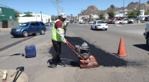 Atienden gran demanda de bacheo