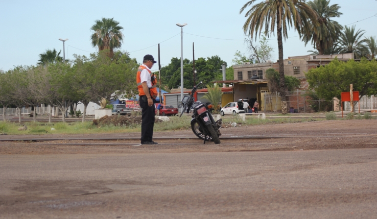 Se lesionan motociclistas