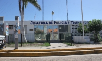 POR ALTERAR EL ORDEN   Llevan a Seguridad Pública a “El Huesos”
