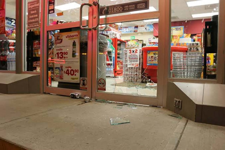 Roban en Oxxo San Vicente