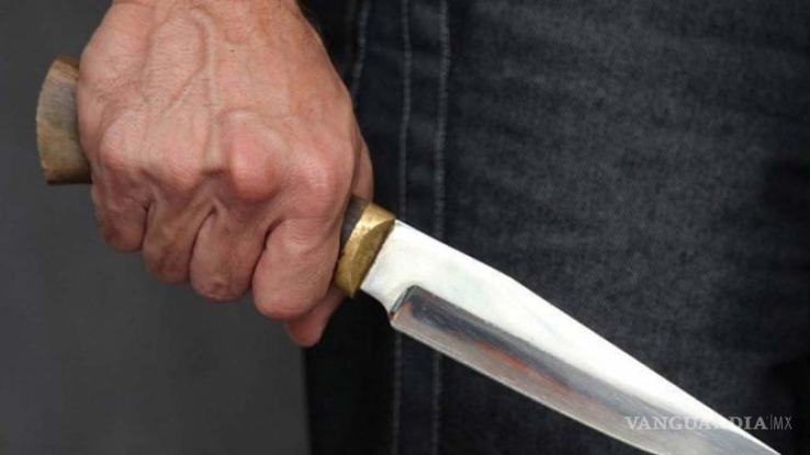 Buscan a sujeto que robó en vivienda y amenazó al propietario