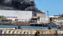 POR SEGUNDA OCASIÓN Se incendia edificio de congeladora