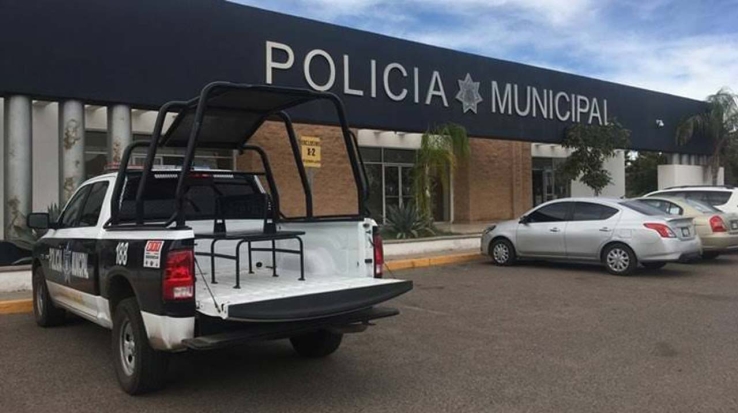 Daños materiales, deja choque de vehículos