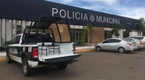 Daños materiales, deja choque de vehículos