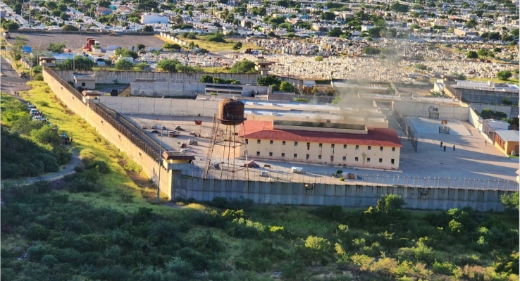 EN CERESO DE GUAYMAS  Se registra motín