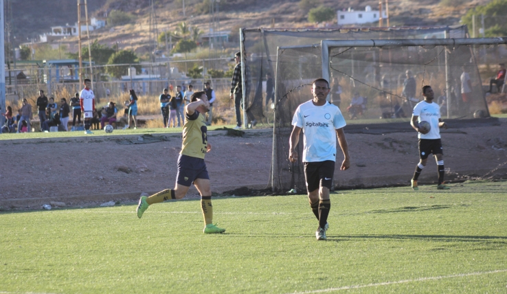 Pumas golea a Yucatán