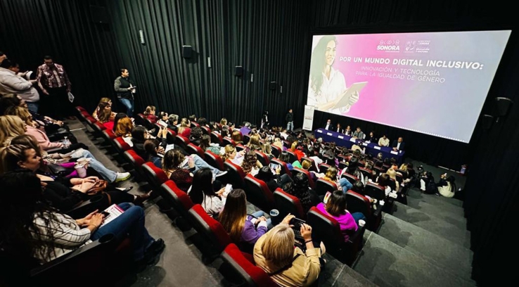 Autoridades estatales Promueve inclusión de mujeres en el mundo digital