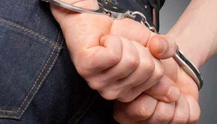 POR PONER EN RIESGO A LAS PERSONAS  Arrestan a molesto sujeto