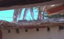 DEBIDO A LAS FUERTES LLUVIAS  Se cae techo de vivienda en el Centro