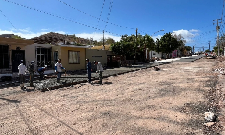 Presenta obra de la calle 10 un 60% de avance