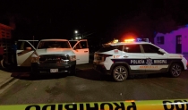 EN EL FRACCIONAMIENTO LOS PINOS  Asesinan a hombre con arma blanca
