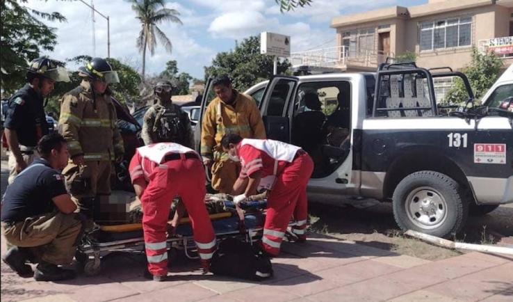 Tres militares lesionados en fuerte choque
