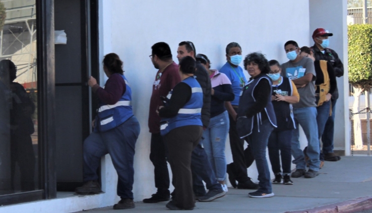 Entrega del Fondo de Ahorro a Maquileros