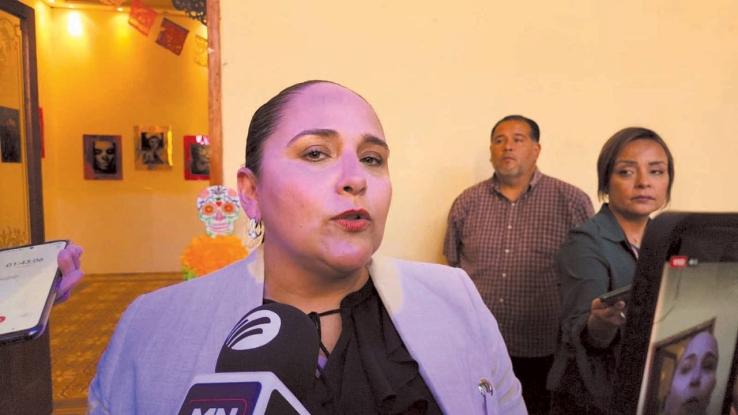 ALCALDESA KARLA CÓRDOVA  Ofrece Ayuntamiento Empleo Temporal